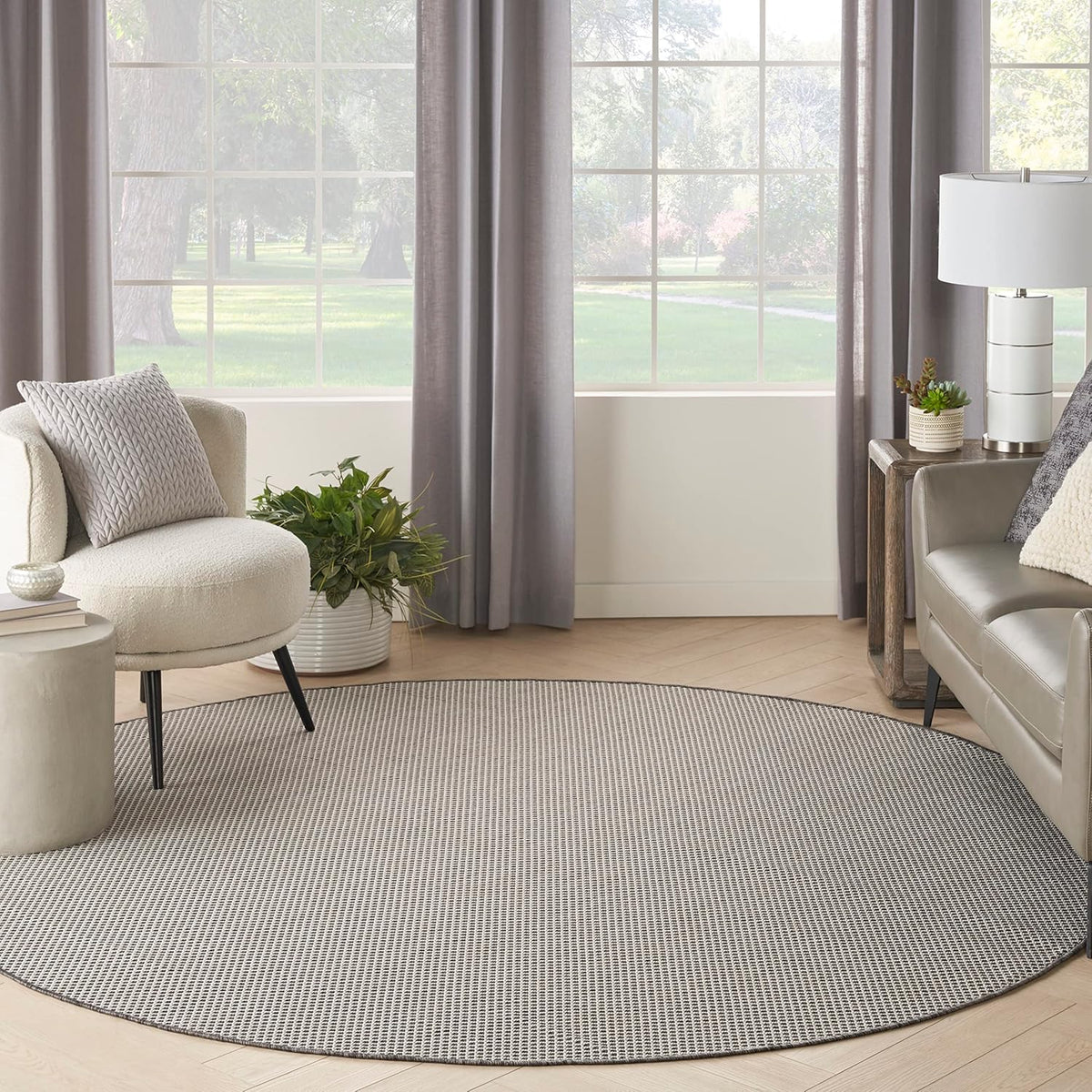 Nourison Home Courtyard 8' x Round Ivory Charcoal Fabric Modern Area Rug (8' Round)