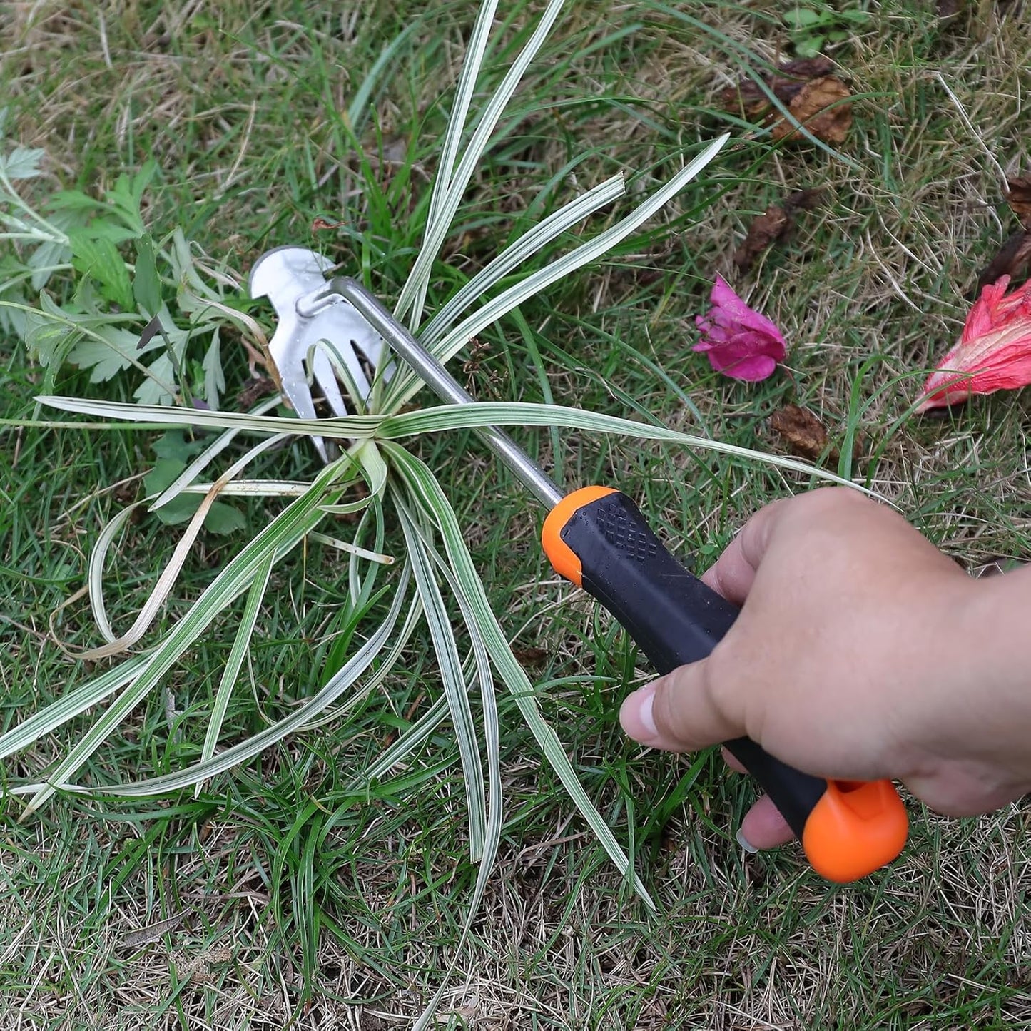 Weed Puller Tool, 2023 New Durable Garden Weed Pulling Tool, Portable Garden Weeder Tool for Vegetable Gardening Backyard Farm Planting & Weeding (Rubber Handle)
